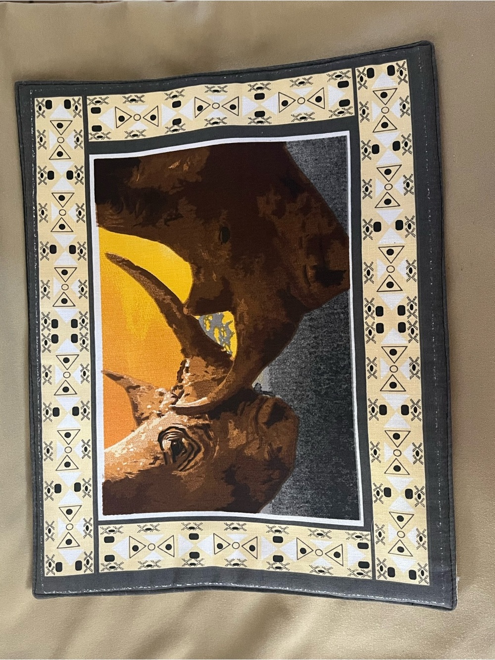6 African Animal Print Placemats. Interchangeable. Like new. - Picture 8 of 13